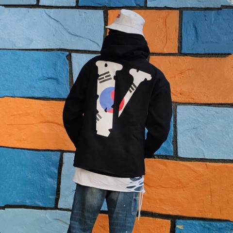 alkuun Vlone ainutlaatuinen tyylinen puuvillahuppari miehet 24N060